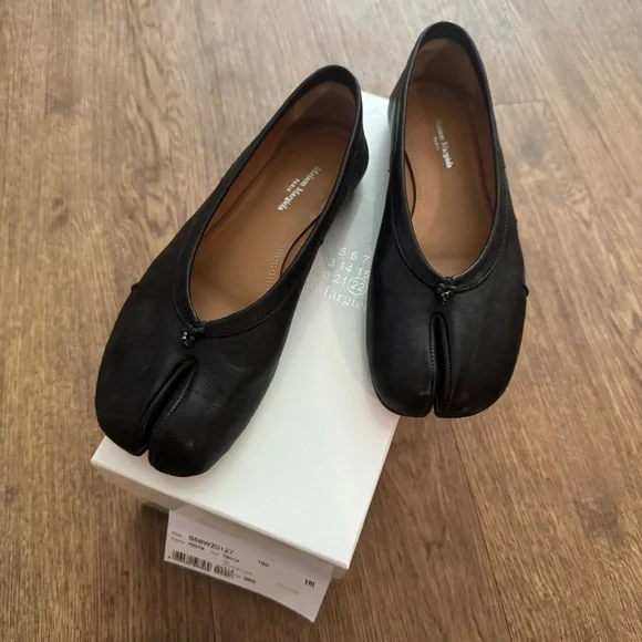 Maison Margiela Tabi Ballerina Flats - Picture 2 of 16